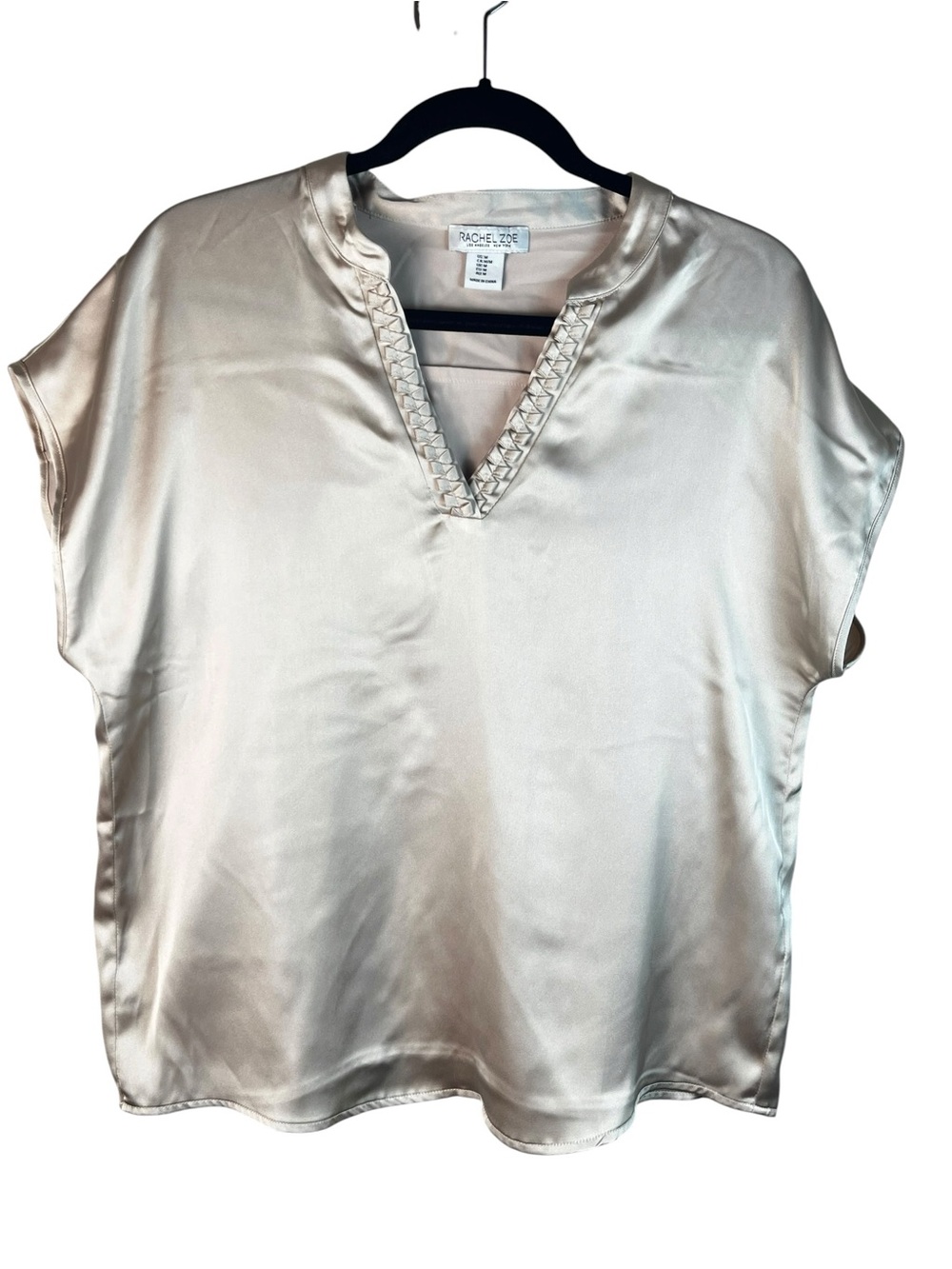 Rachel Zoe Satin V-Neck Short Sleeve Blouse in Soft Champagne size M - Picture 2 of 7